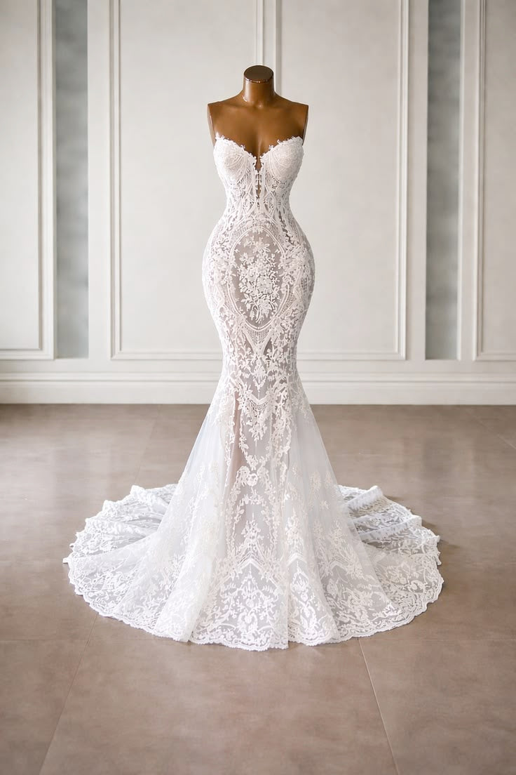 Elegant Lace Mermaid Bridal Gown